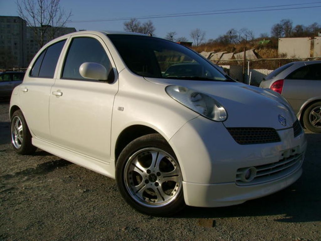 2002 Nissan March