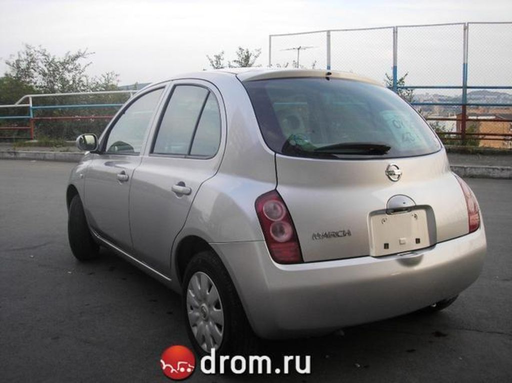 2002 Nissan March