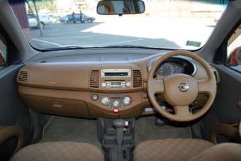 2002 Nissan March