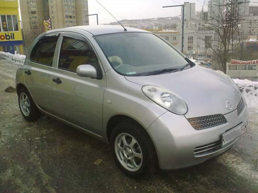 2002 Nissan March