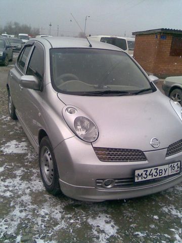 2002 Nissan March