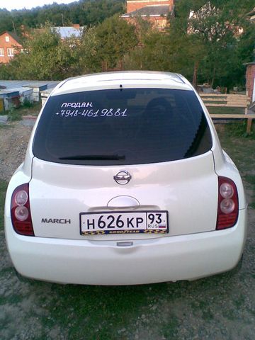 2002 Nissan March