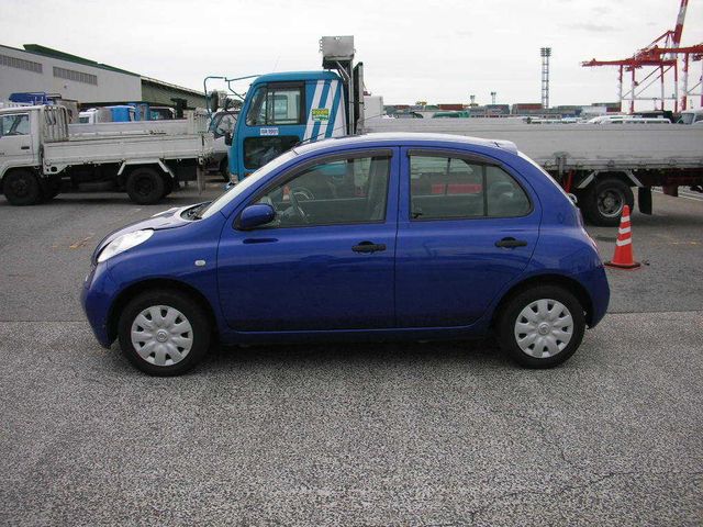 2002 Nissan March