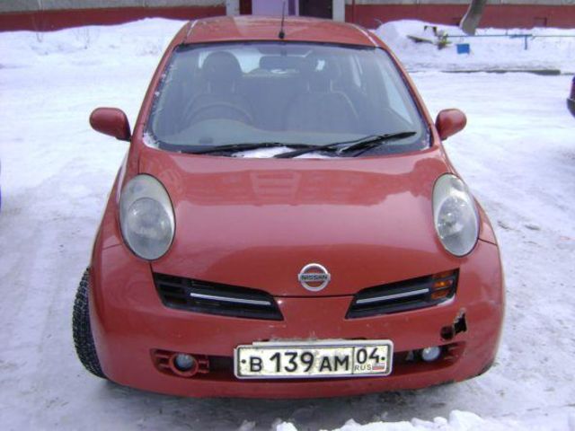 2002 Nissan March