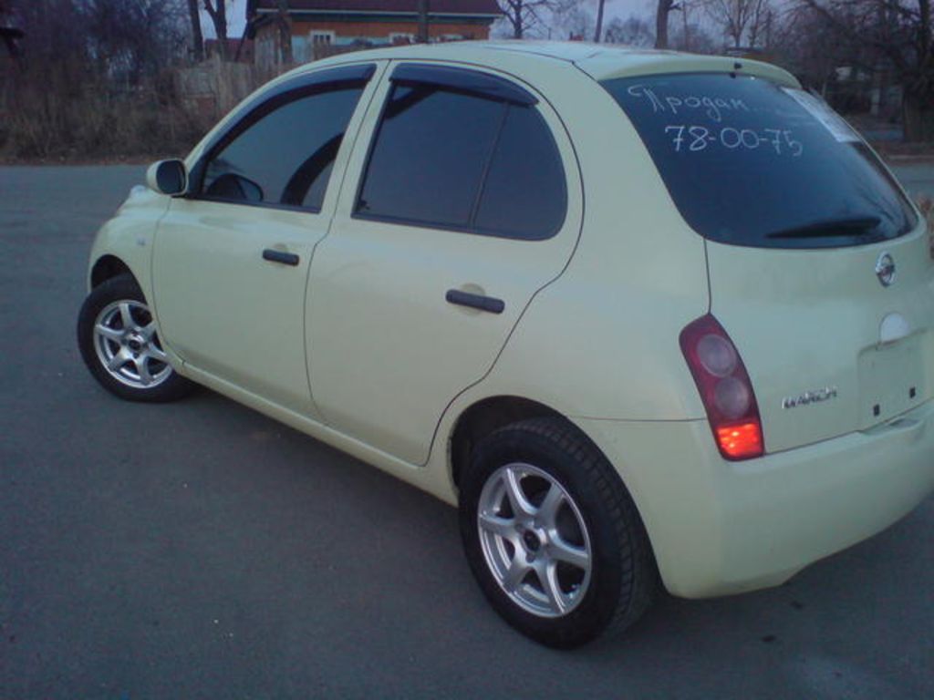 2002 Nissan March