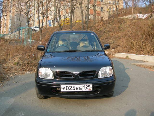 2002 Nissan March
