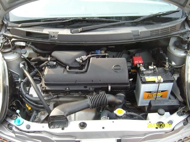 2002 Nissan March