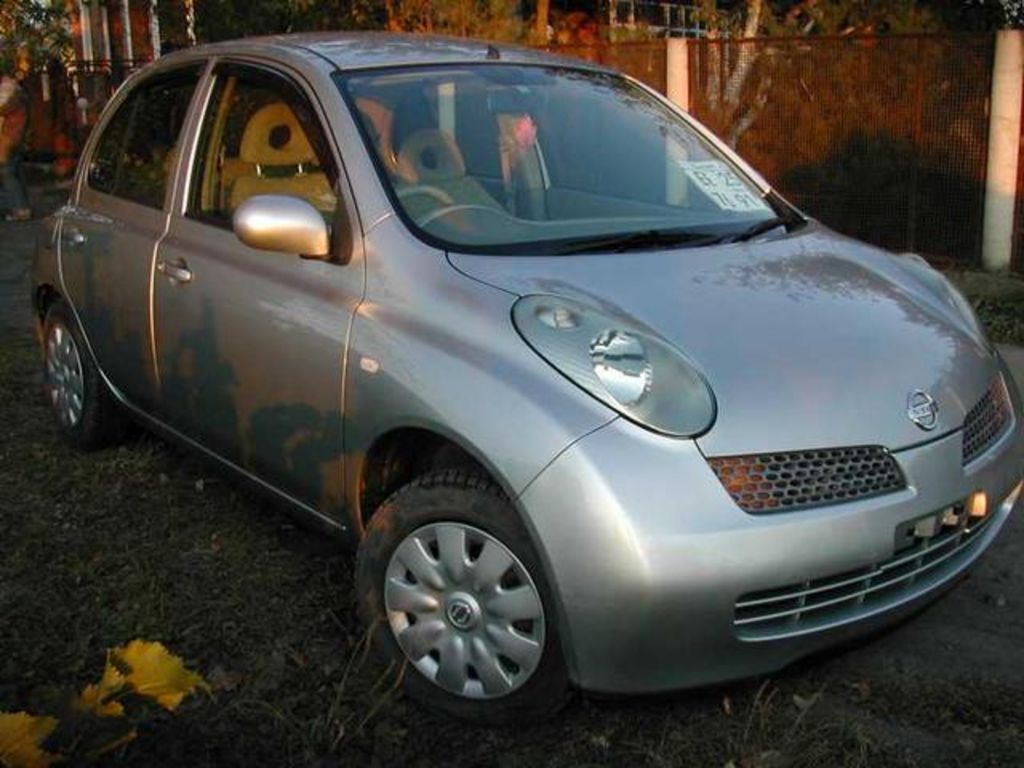 2002 Nissan March