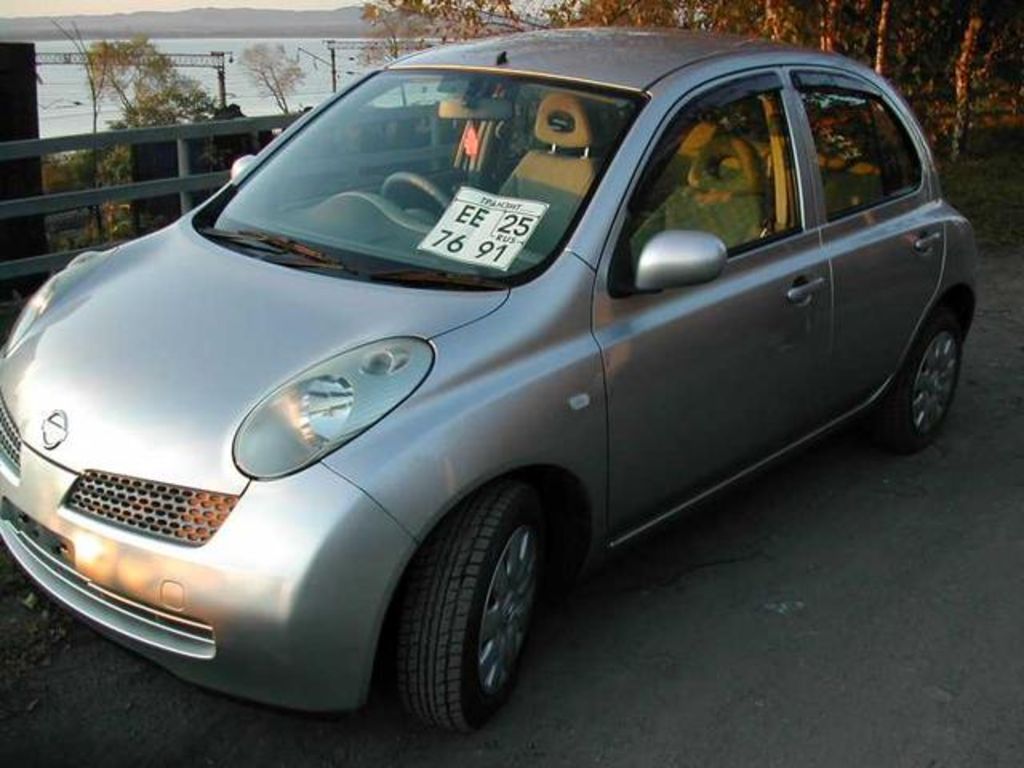 2002 Nissan March