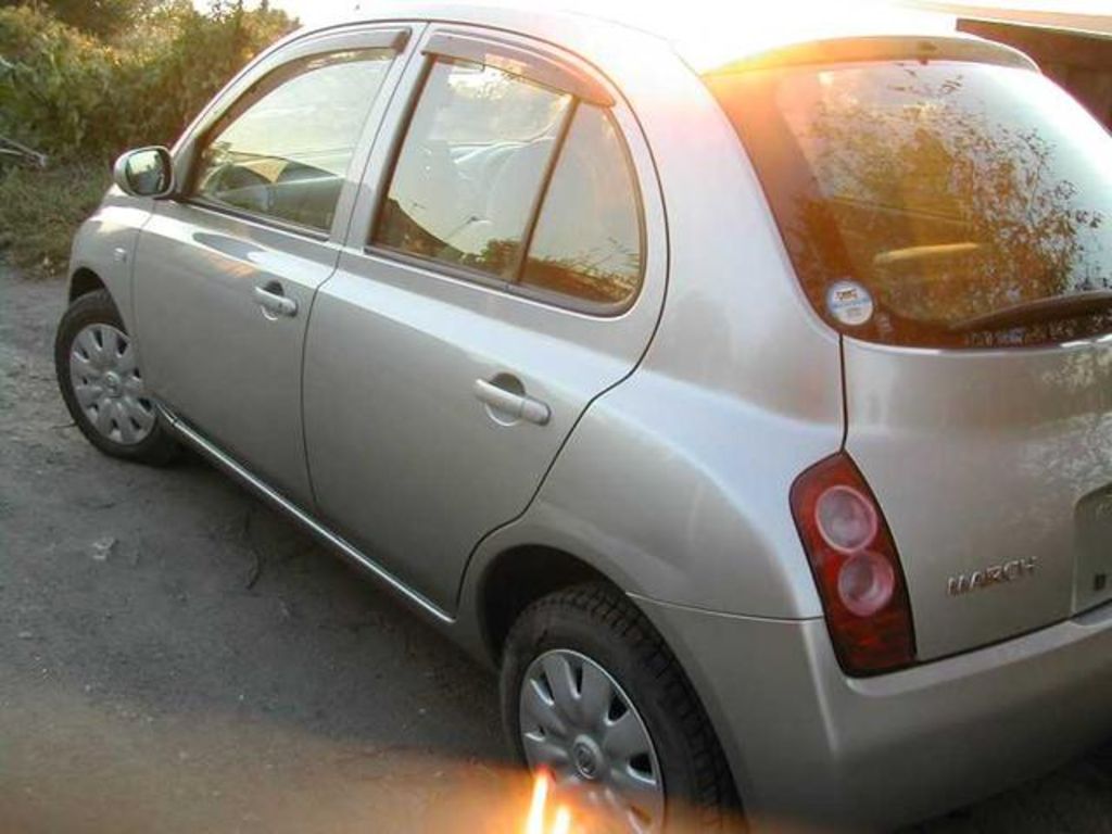 2002 Nissan March