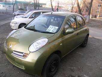 2002 Nissan March