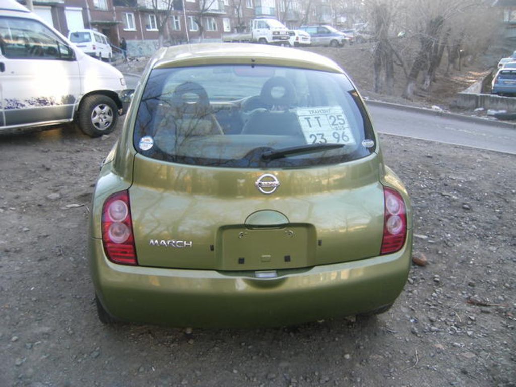 2002 Nissan March