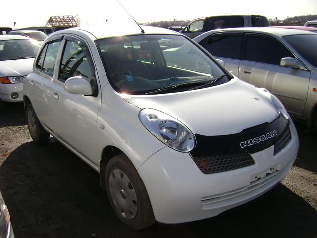 2002 Nissan March
