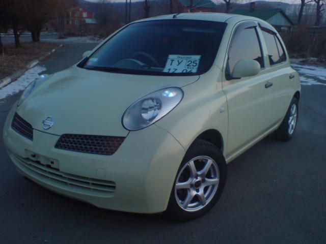 2002 Nissan March