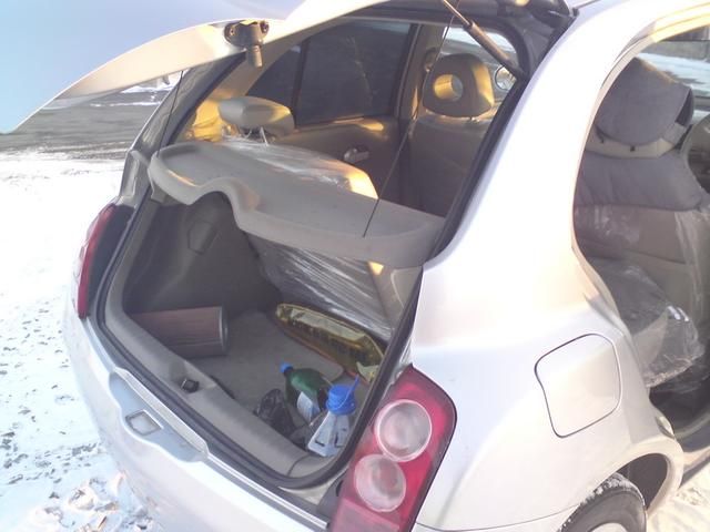 2002 Nissan March