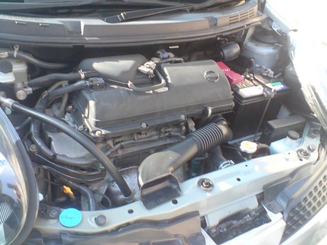 2002 Nissan March