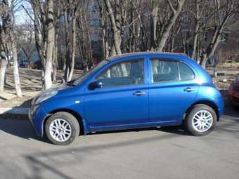 2002 Nissan March