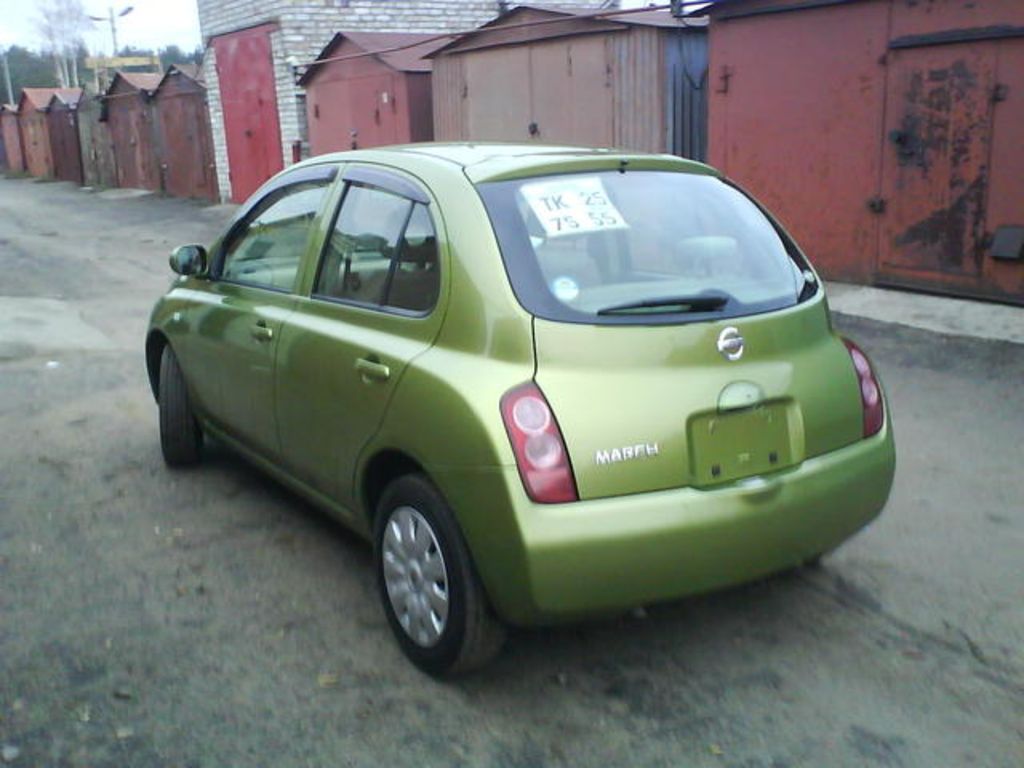 2002 Nissan March