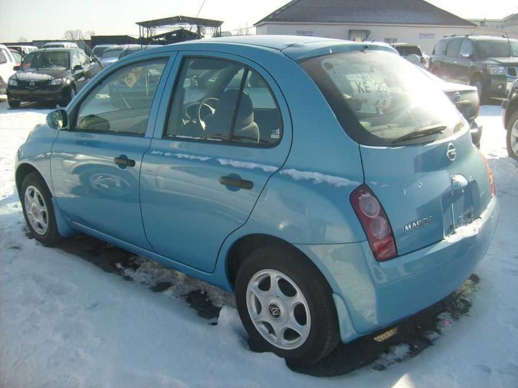 2002 Nissan March