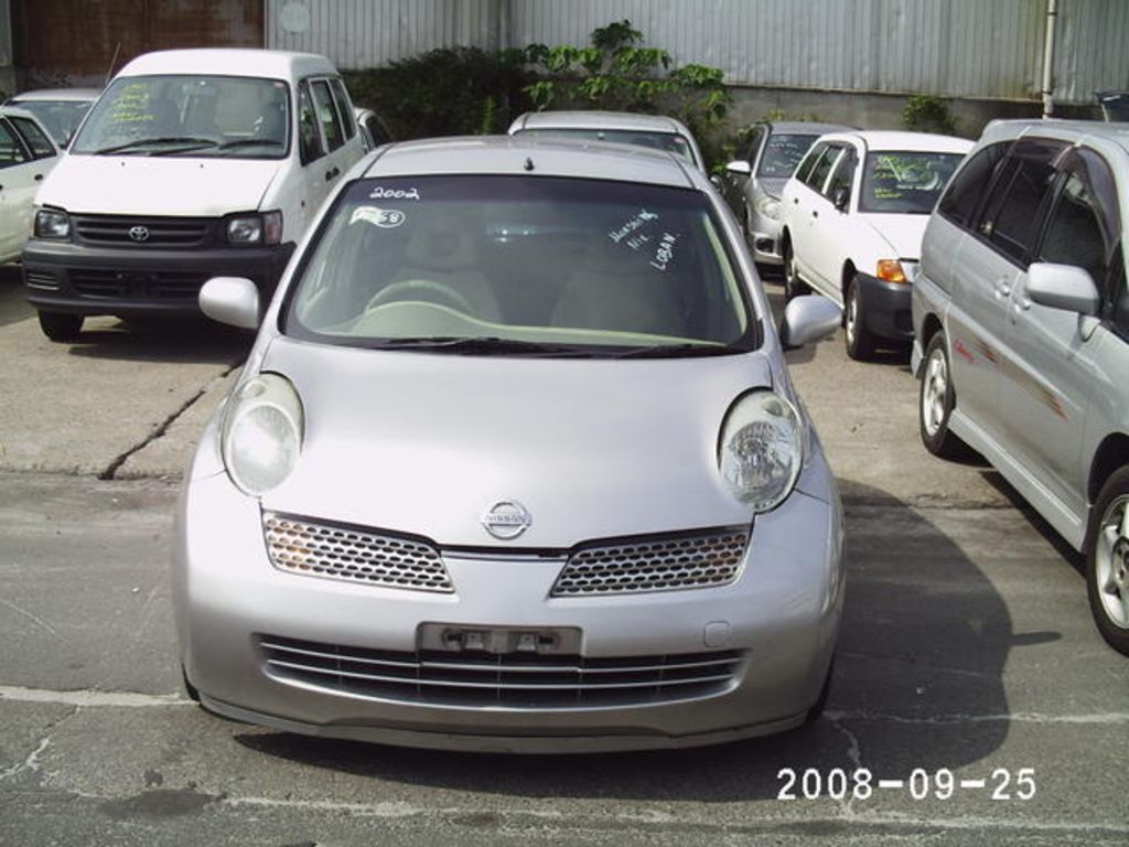 2002 Nissan March