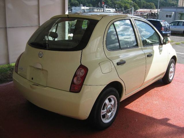 2002 Nissan March