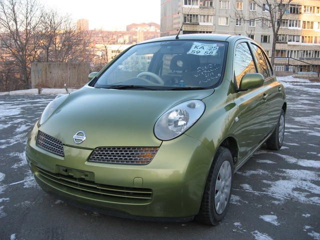 2002 Nissan March