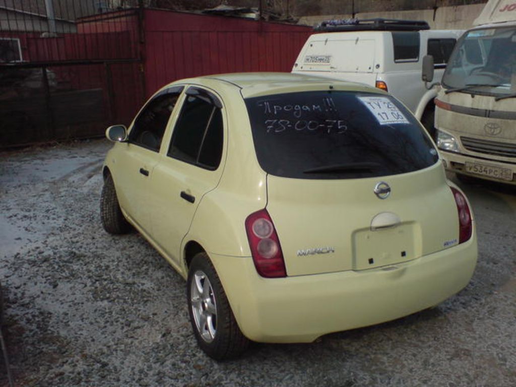2002 Nissan March
