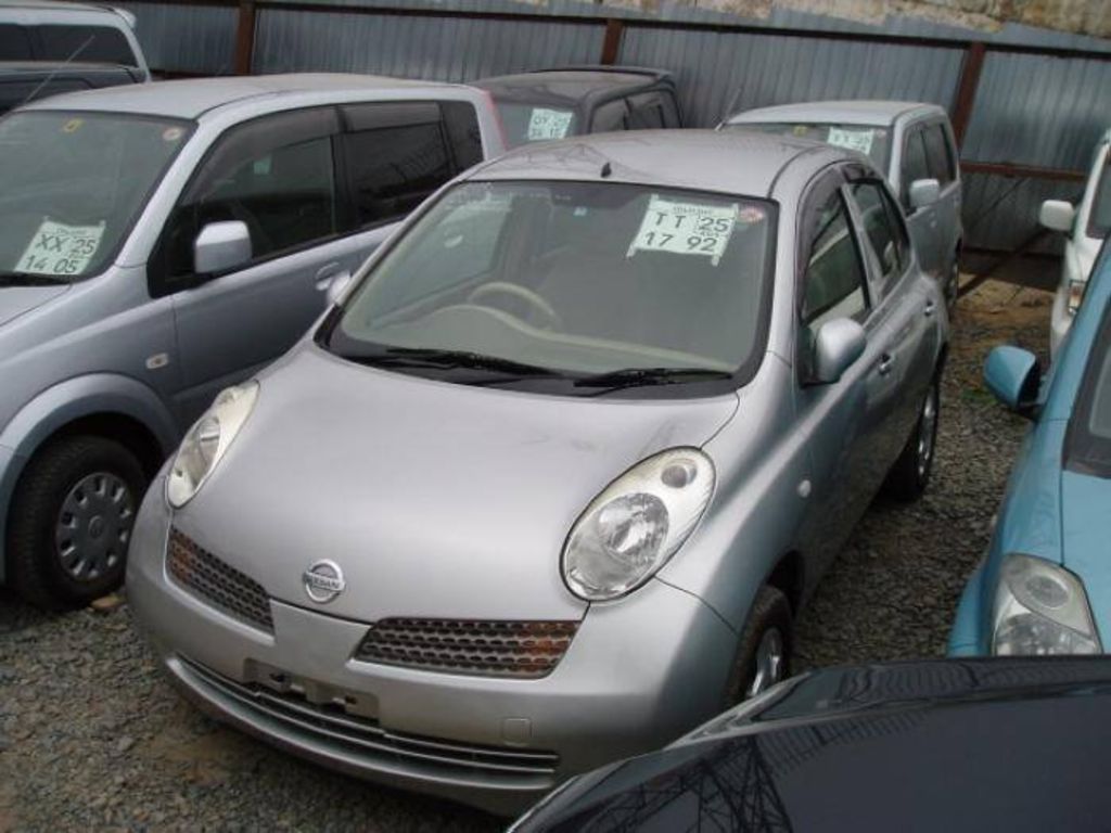 2002 Nissan March