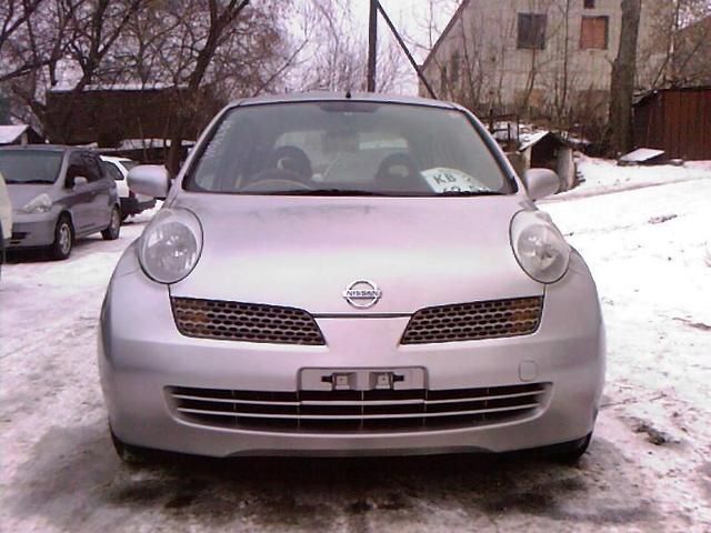 2002 Nissan March
