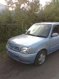 2002 Nissan March