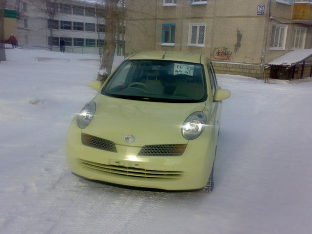 2002 Nissan March