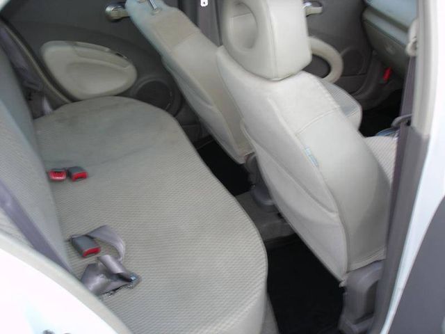 2002 Nissan March