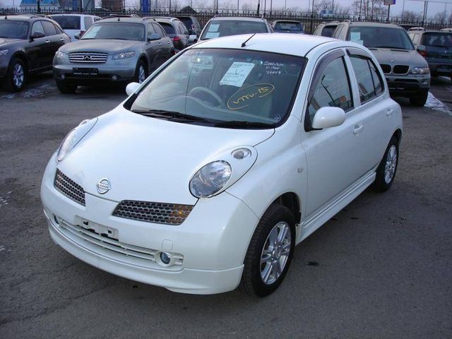 2002 Nissan March