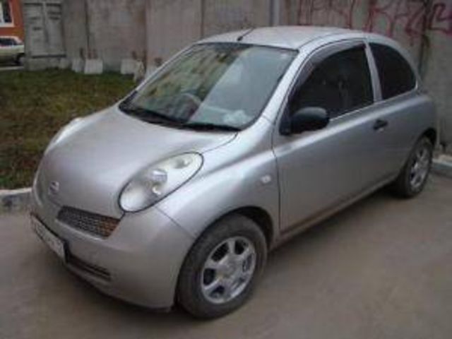 2002 Nissan March