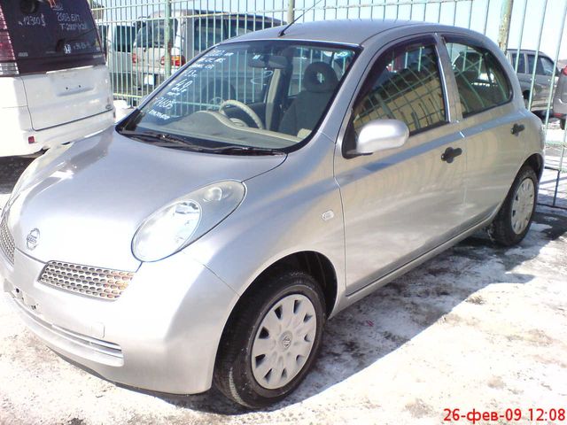 2002 Nissan March