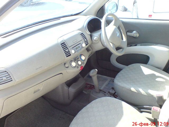 2002 Nissan March