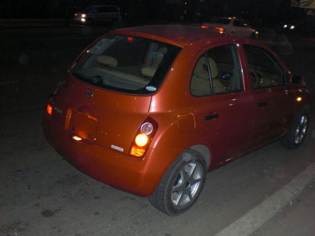 2002 Nissan March