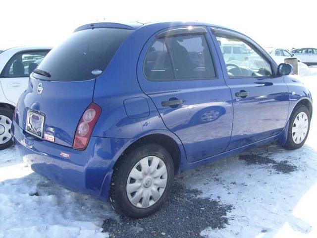 2002 Nissan March