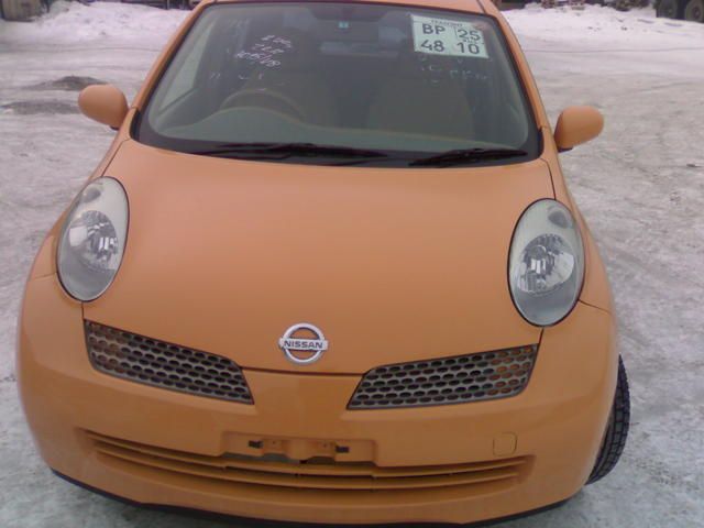 2002 Nissan March