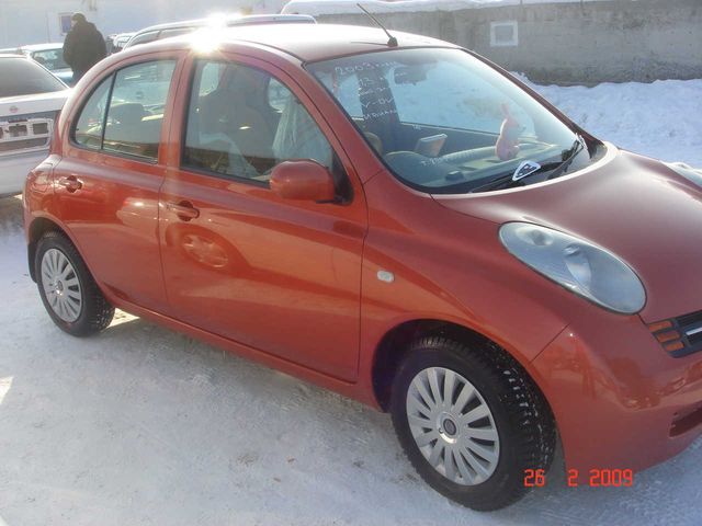 2002 Nissan March