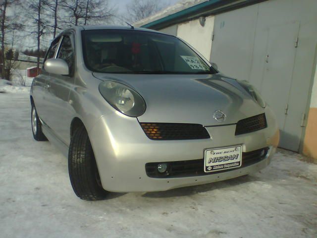 2002 Nissan March