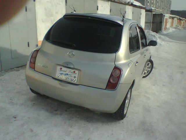 2002 Nissan March
