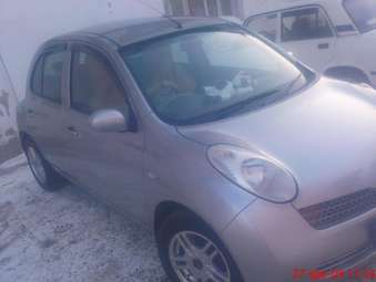 2002 Nissan March