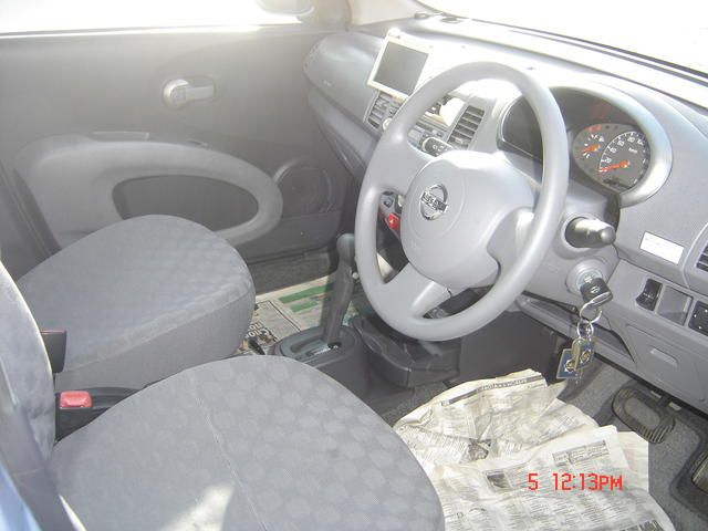 2002 Nissan March