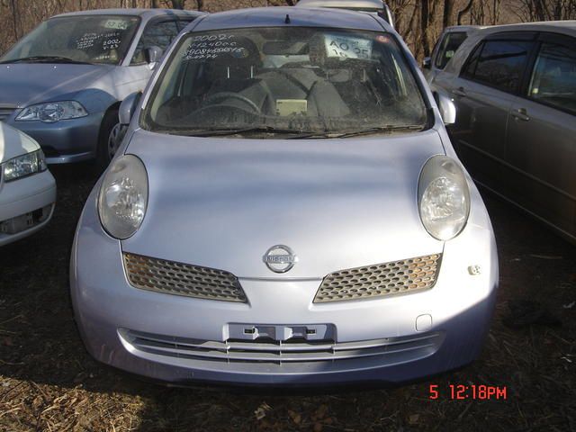 2002 Nissan March