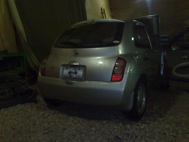 2002 Nissan March