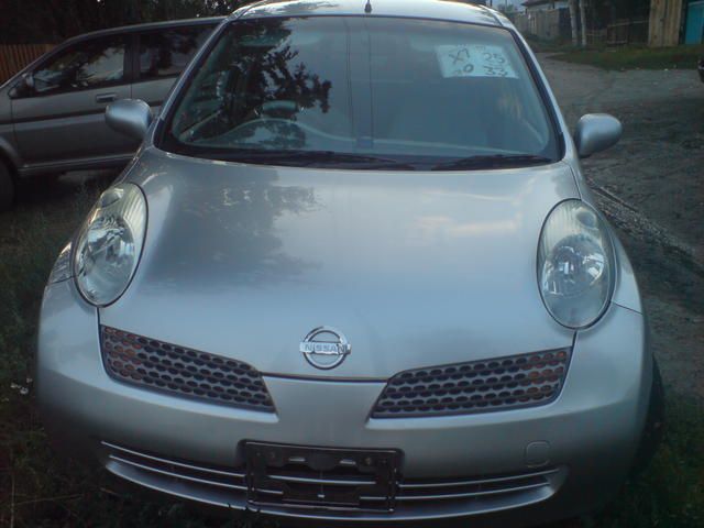 2002 Nissan March