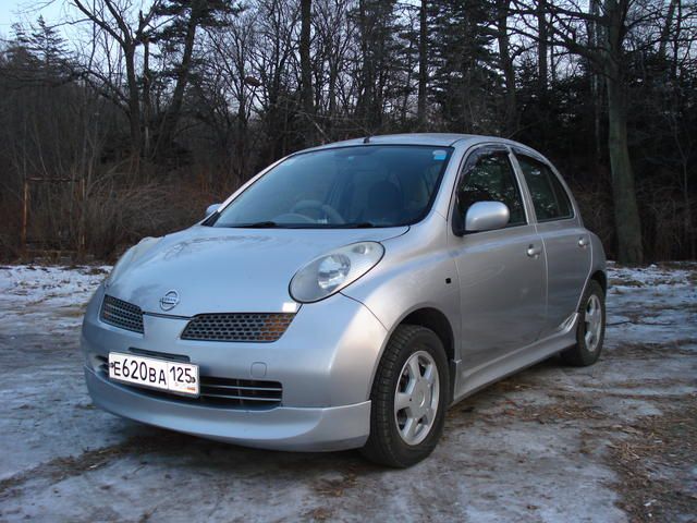 2002 Nissan March