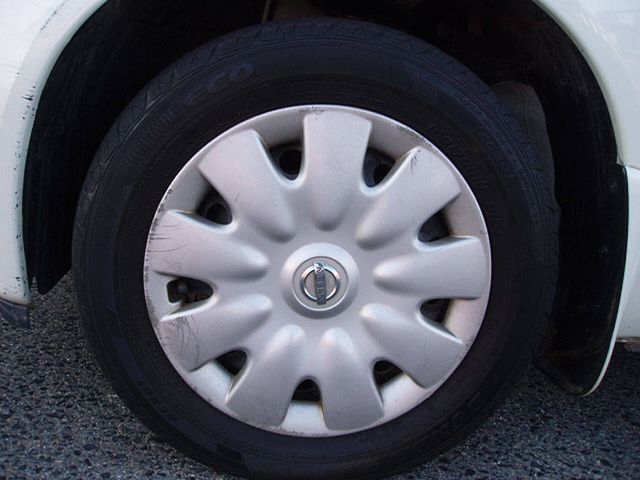 2002 Nissan March