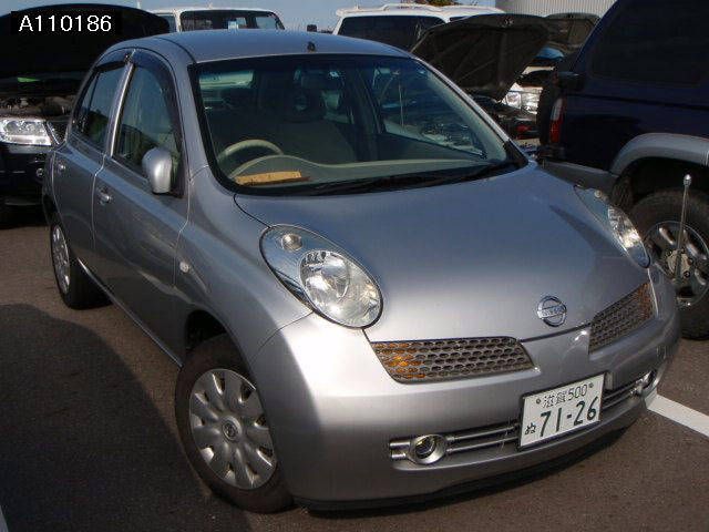 2002 Nissan March